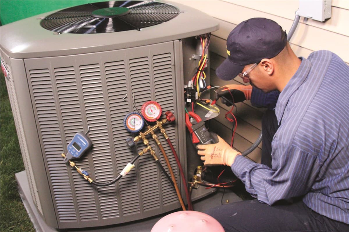 Heat Pump Maintenance Minnesota: Extend Your System’s Lifespan
