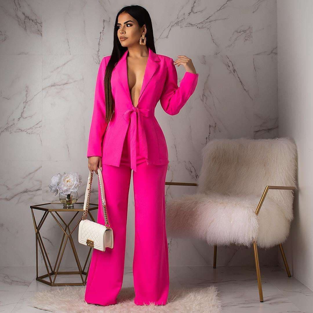 ELEVATE YOUR WARDROBE WITH CUSTOM SUITS FOR WOMEN