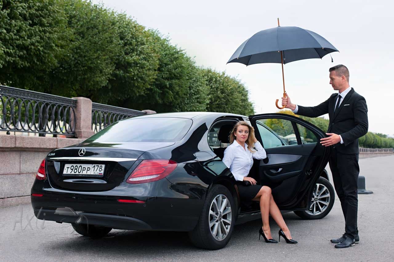 How to Save Money on Vancouver Airport Limo Rates Without Sacrificing Quality