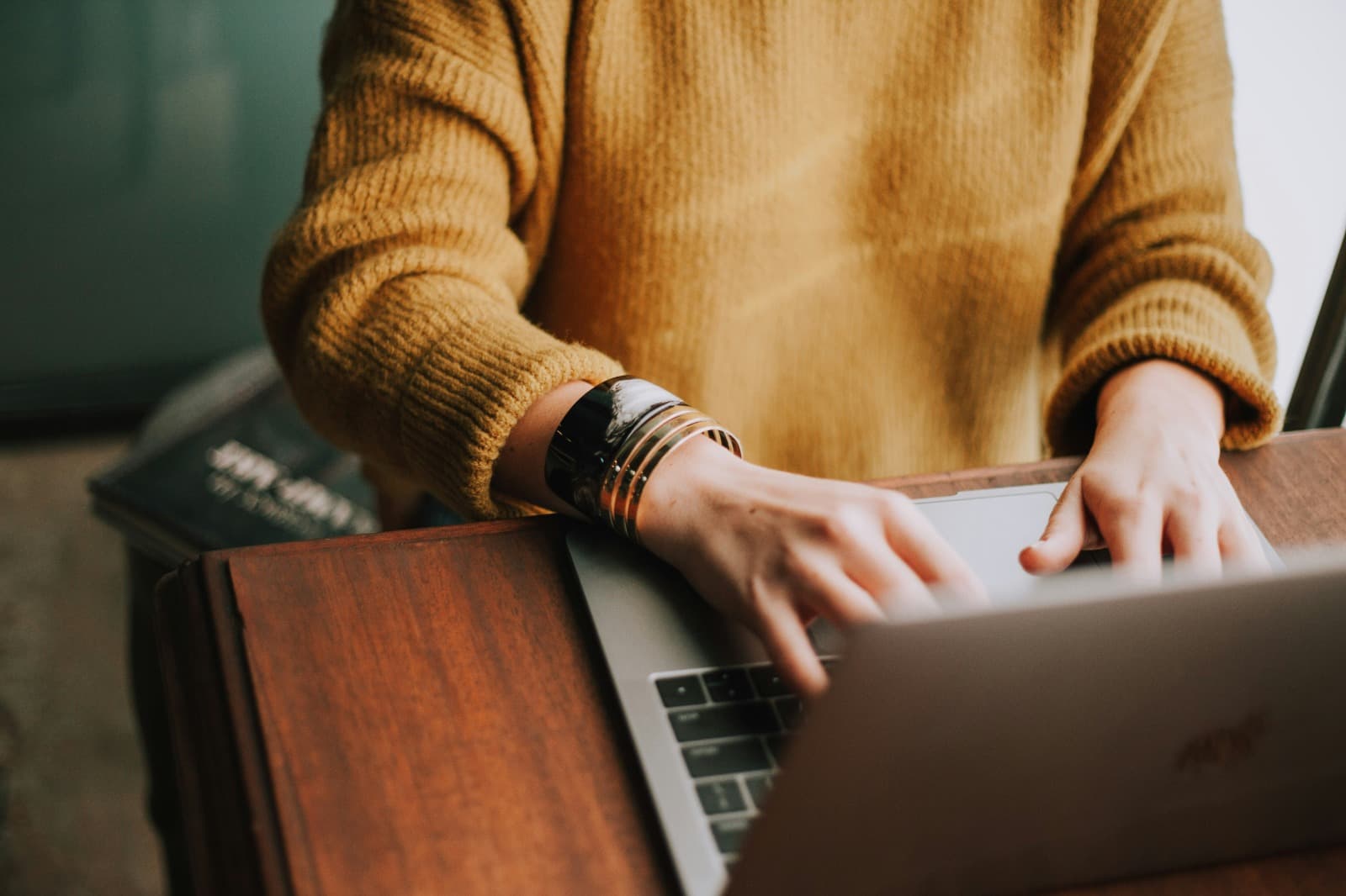 Why Your Business Needs Customized Proposal Writing Expertise