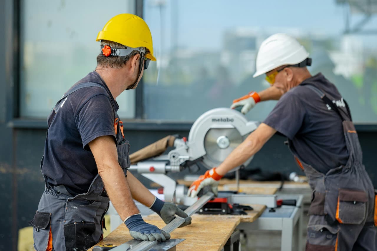 Careers in Construction for Veterans: Turning Military Skills into Civilian Success