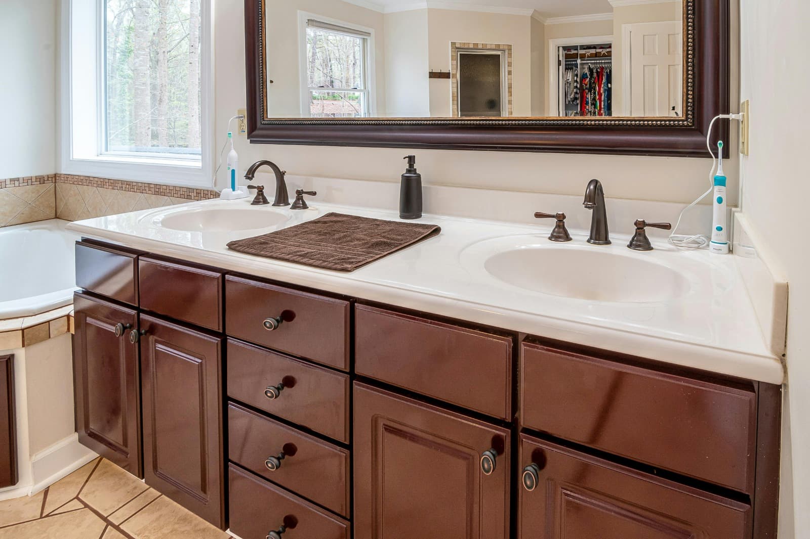 Custom Bathroom Remodeler for Stunning Designs