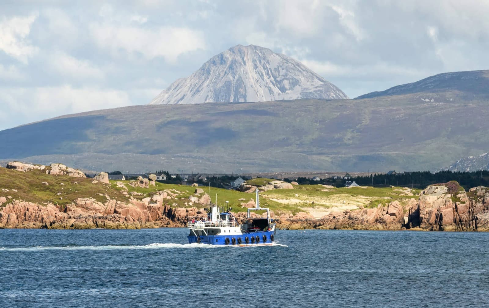 Best Coastal Adventures with Boat Trips Northern Ireland