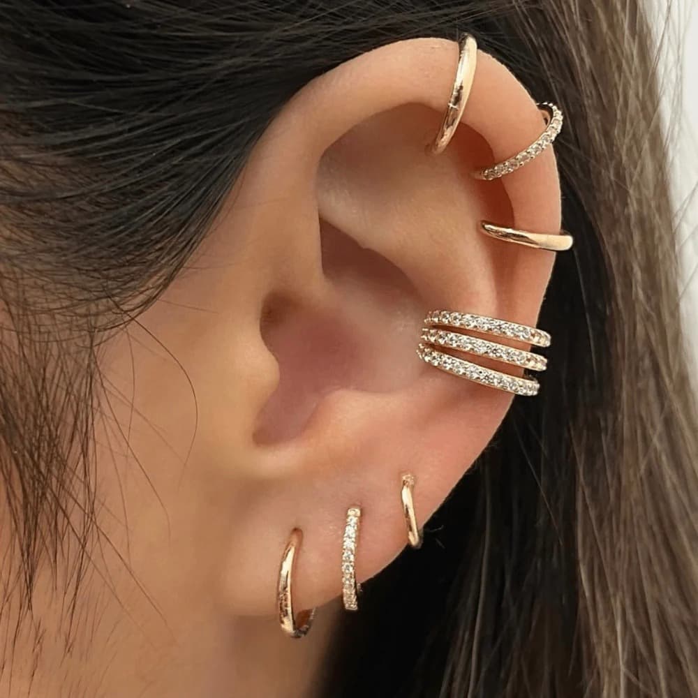 Stylish Gold Cartilage Earrings for a Bold Look