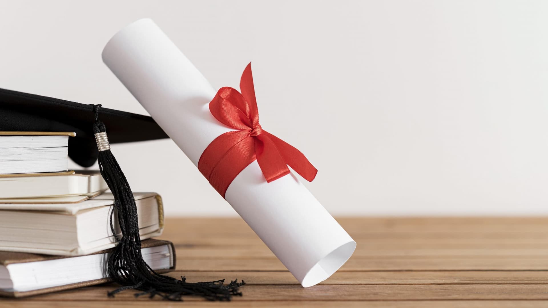 高中毕业证购买 Warnings and How BuyDiploma Supports Legal Solutions