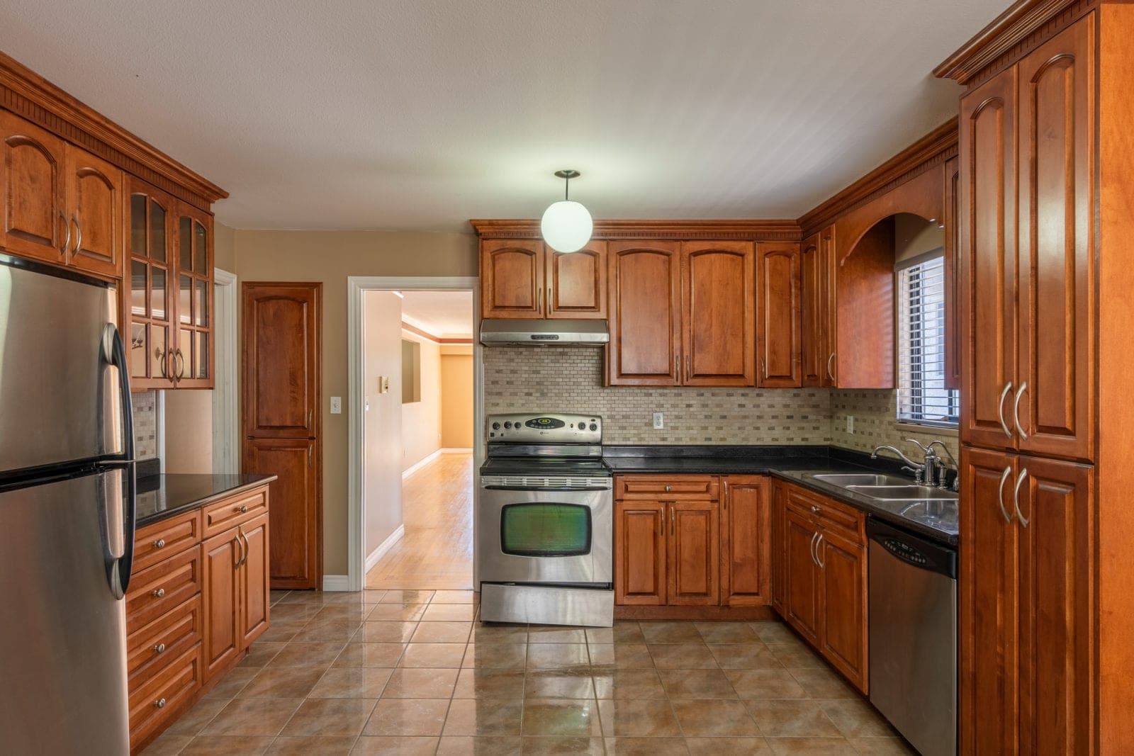 Home Renovations Vancouver – Domicile Construction: Bringing Vision, Quality, and Detail to Every Project
