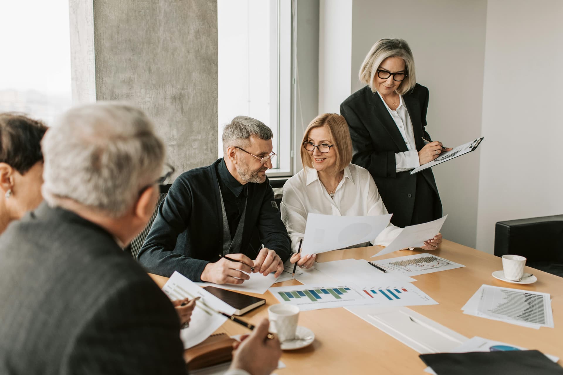 How a Professional Purchasing Consultant Can Save You Money