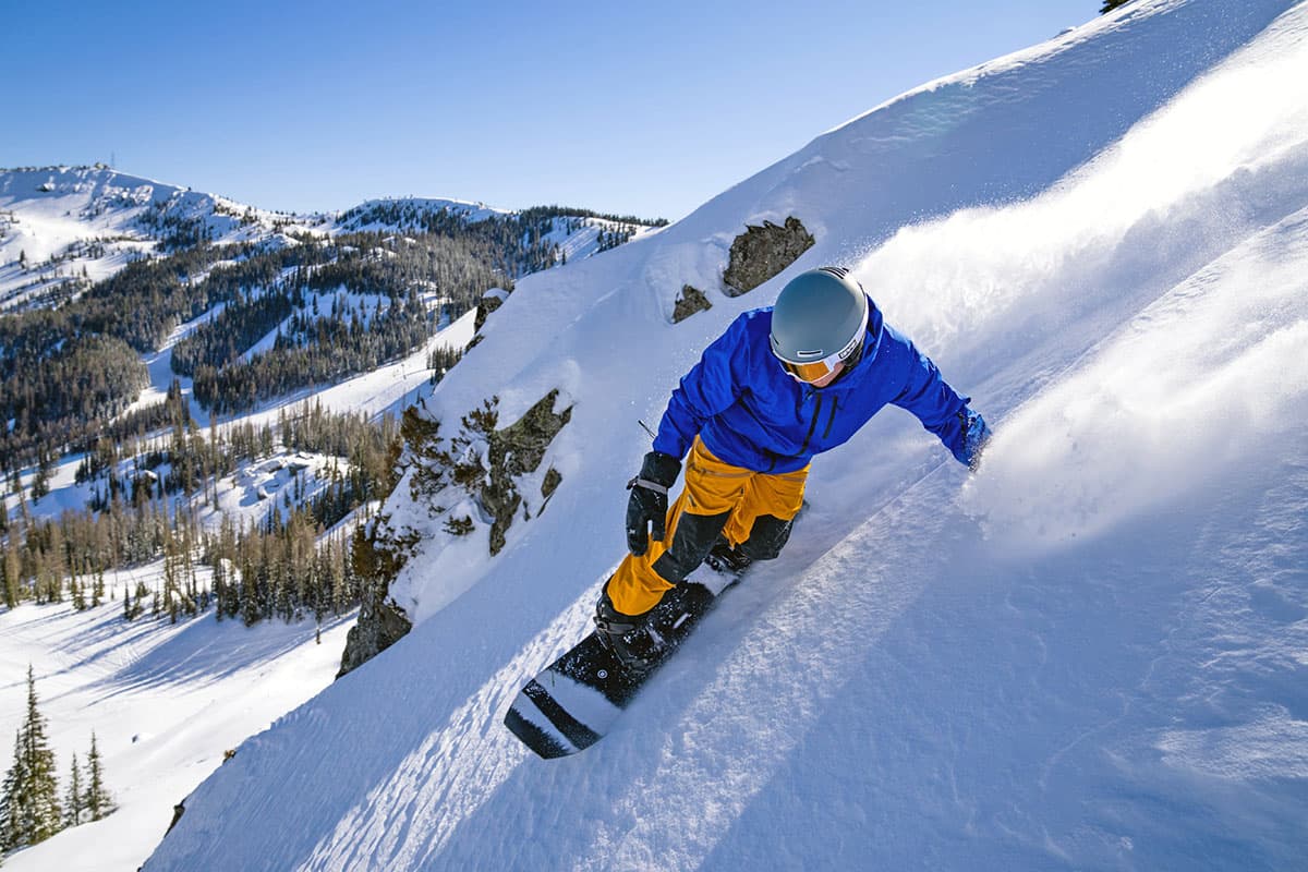 Ski Shop Wayland, MA – Serving Skiers, Snowboarders, and Mountain Lovers