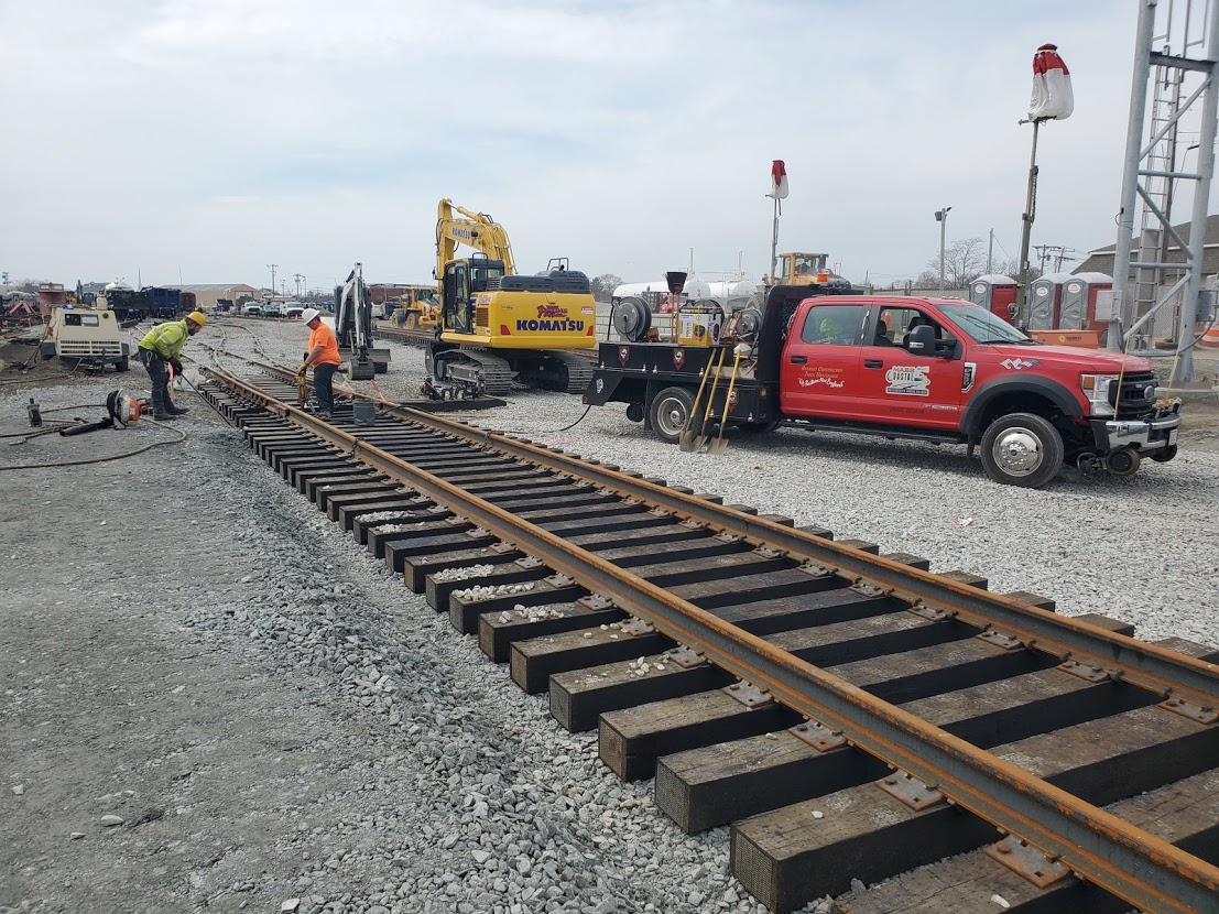 Railroad Track Construction Company for Industrial &amp; Commercial Rail
