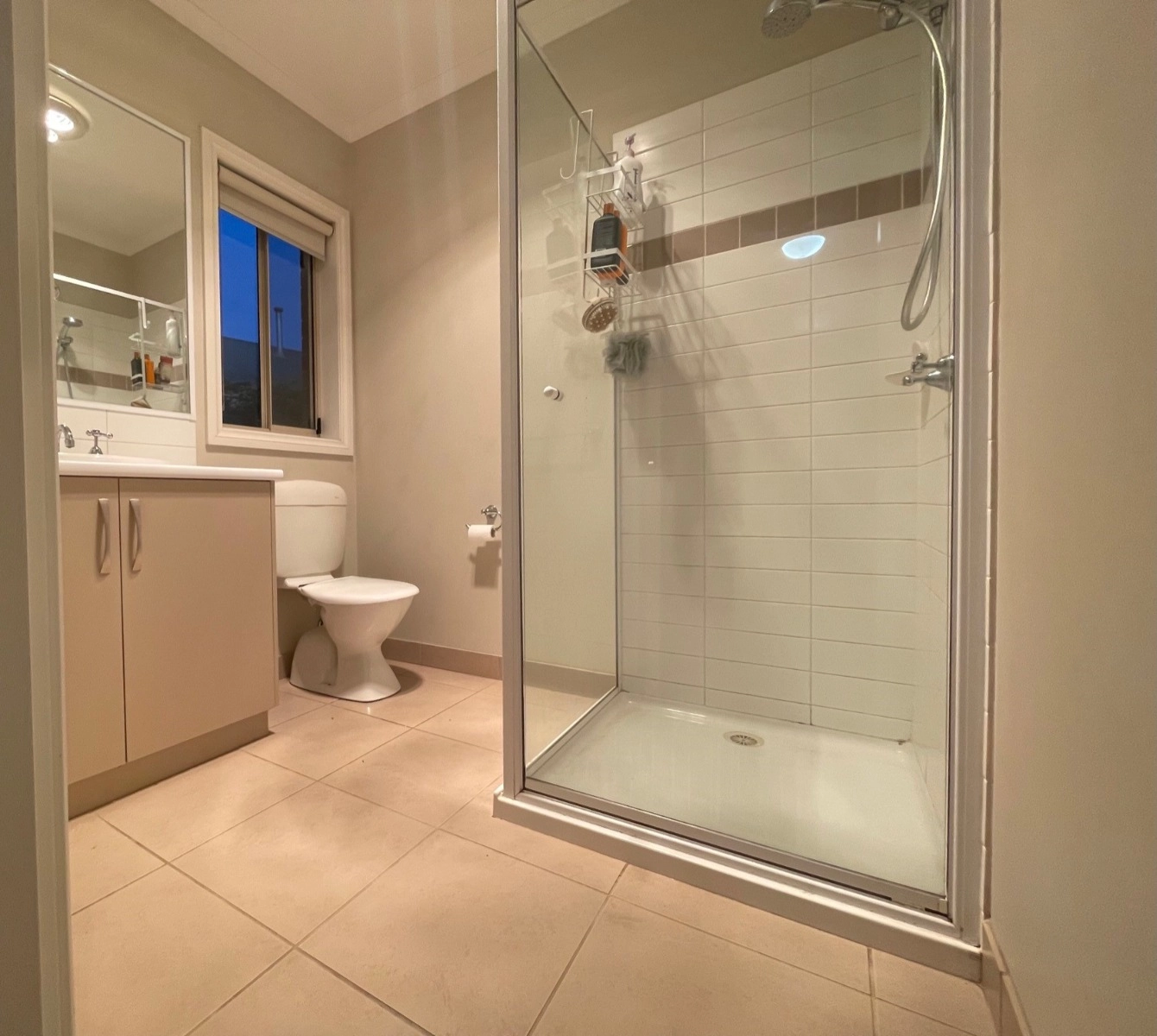Elegant Showers Home Makeover – Elevate Your Space with Elegant Showers