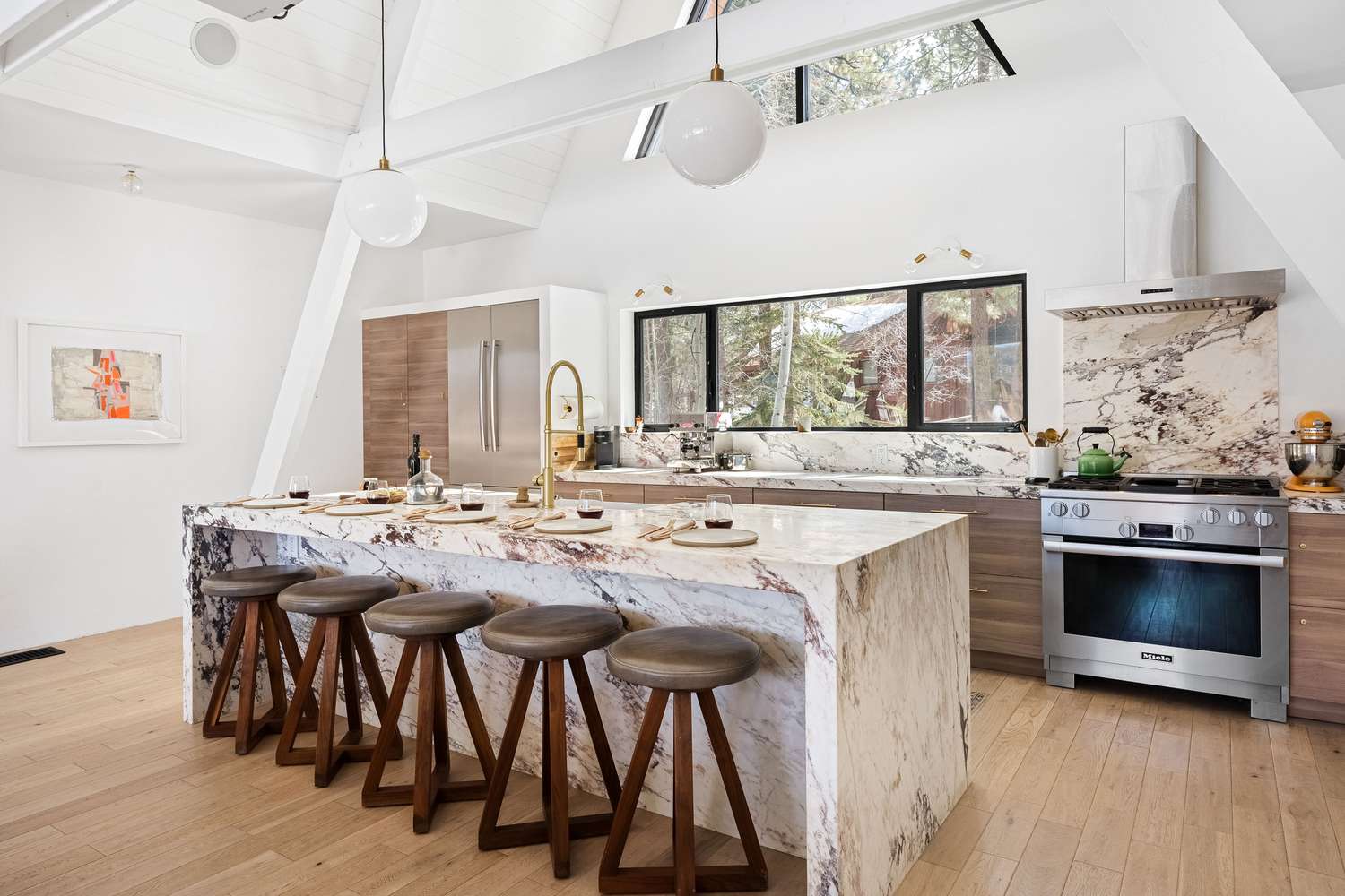Quartz Kitchen Worktops: A Complete Guide for Modern Homes